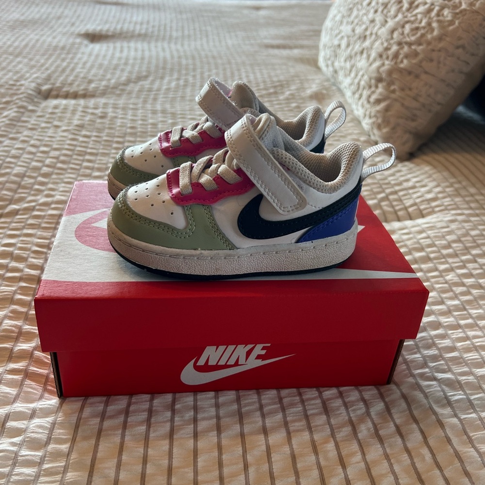 GUC Infant/Toddler Nike Shoes